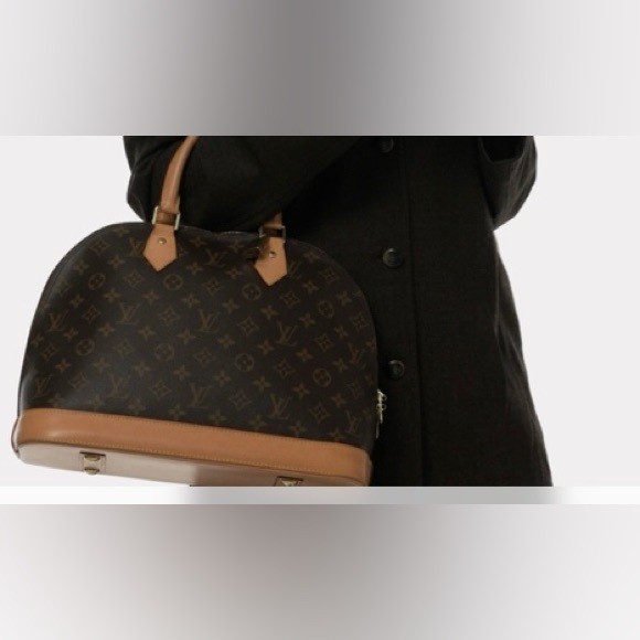 Louis Vuitton Vernis Alma MM Burgundy - Picture 12 of 14